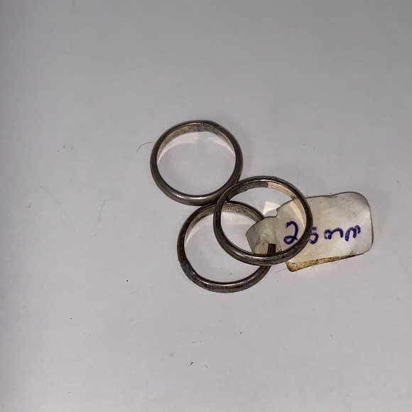 3 1/4 2.5mm Sterling Silver Plain Band Ring - Picture 2 of 9